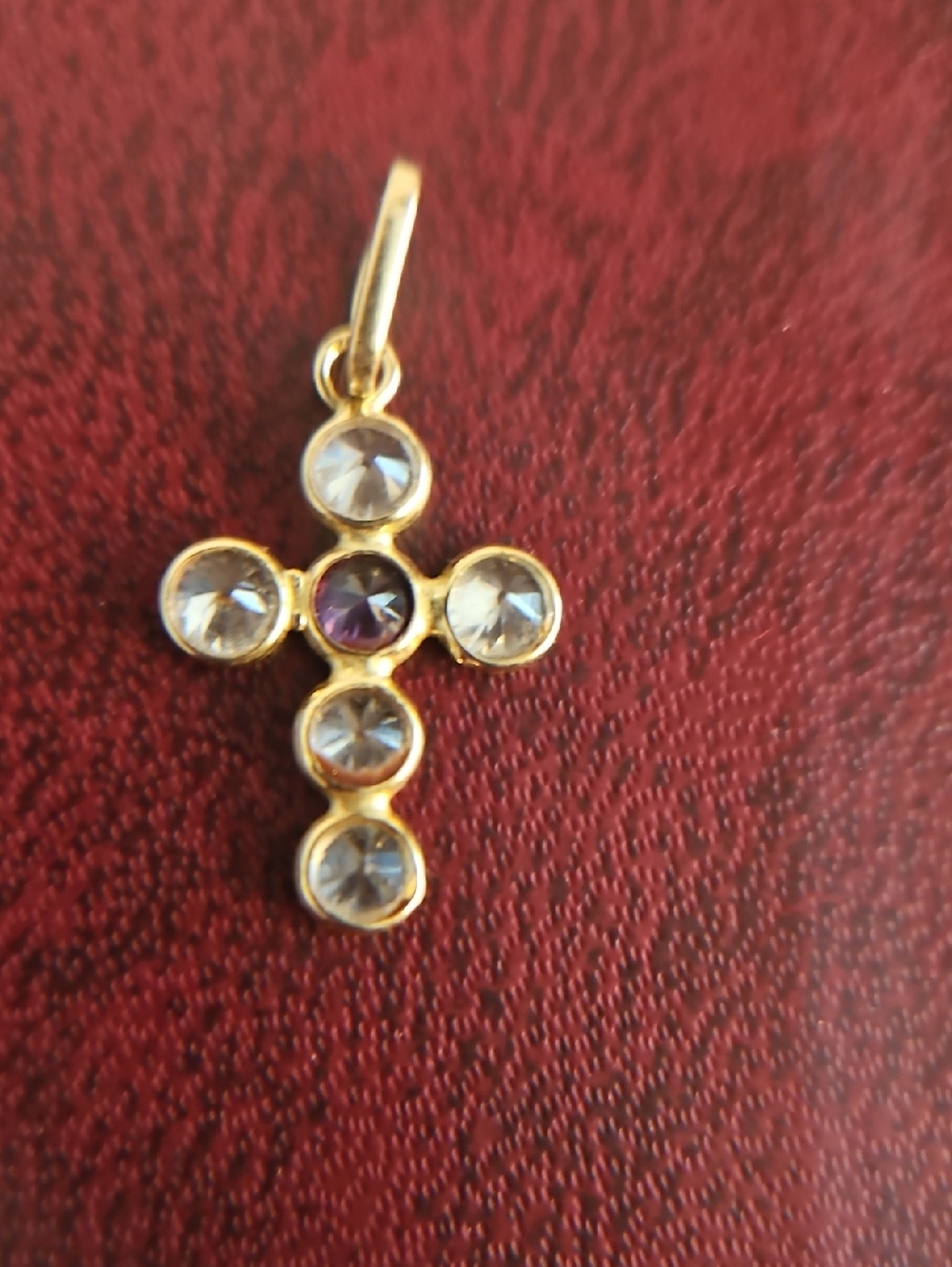 14K Gold Cross Pendant Marked 585. - Picture 2 of 6